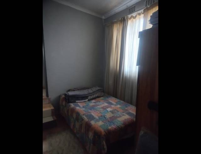 1 bed property to rent in MONDEOR
